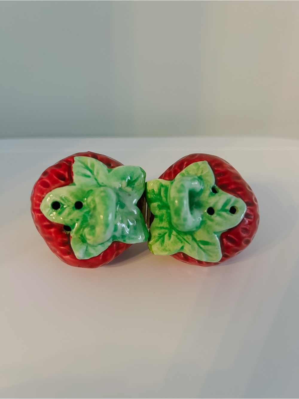 Vintage Strawberry Salt and Pepper Shakers Ceramic Strawberry Kitchen Decor - Picture 2 of 6